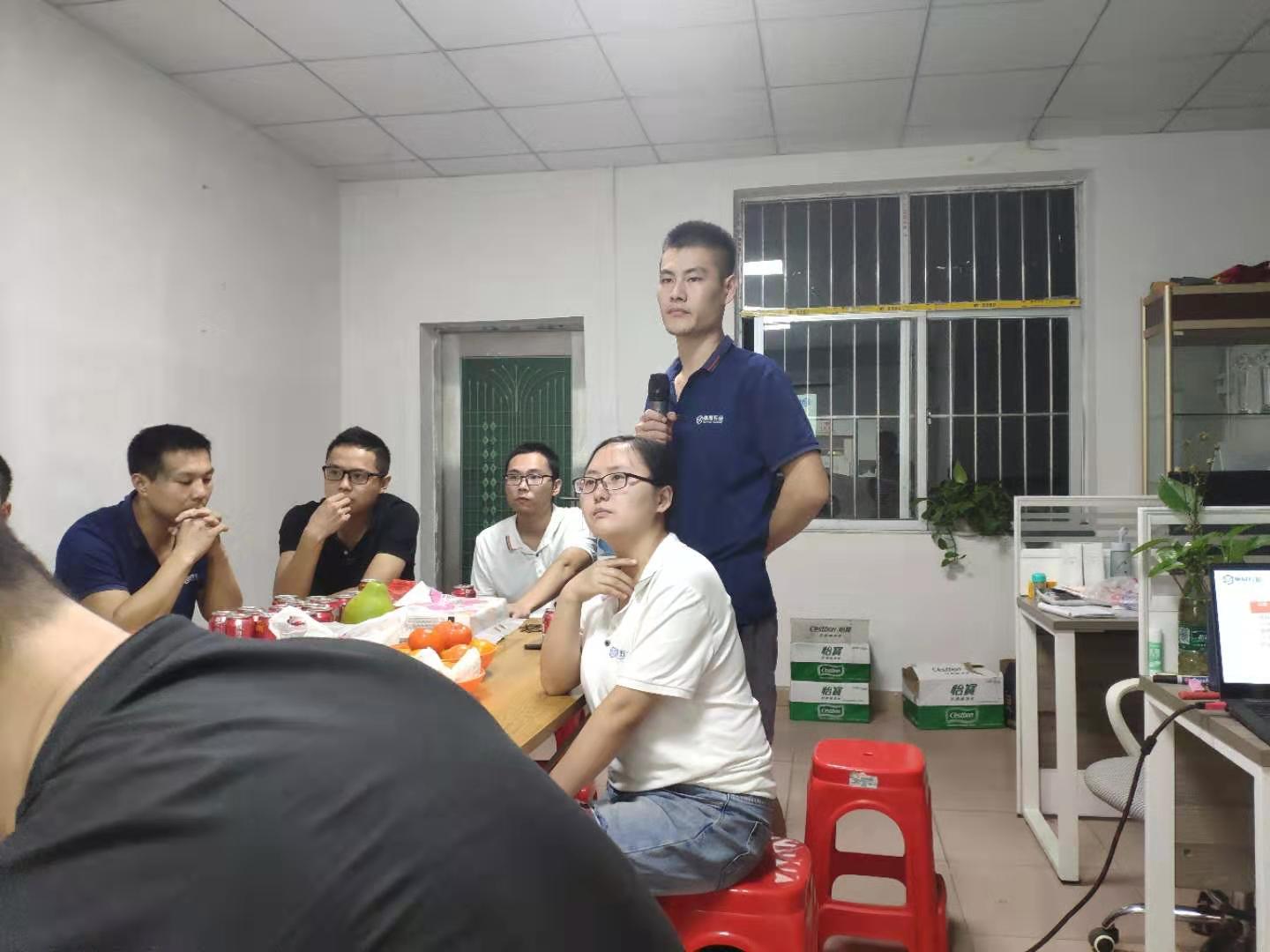 十月總結大會，回顧過去展望未來